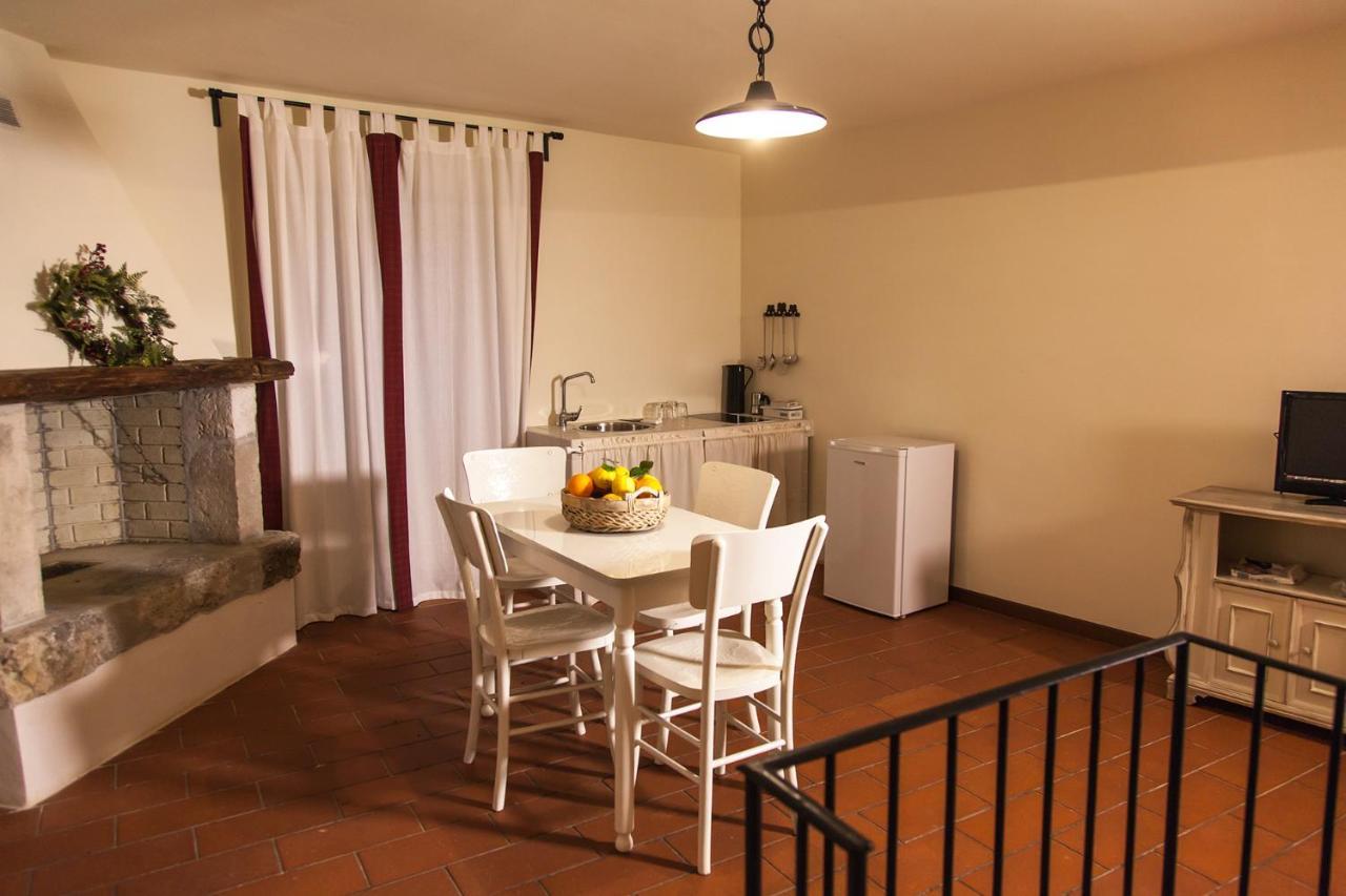 Agriturismo La Commenda-Adults Only Cascia Room photo