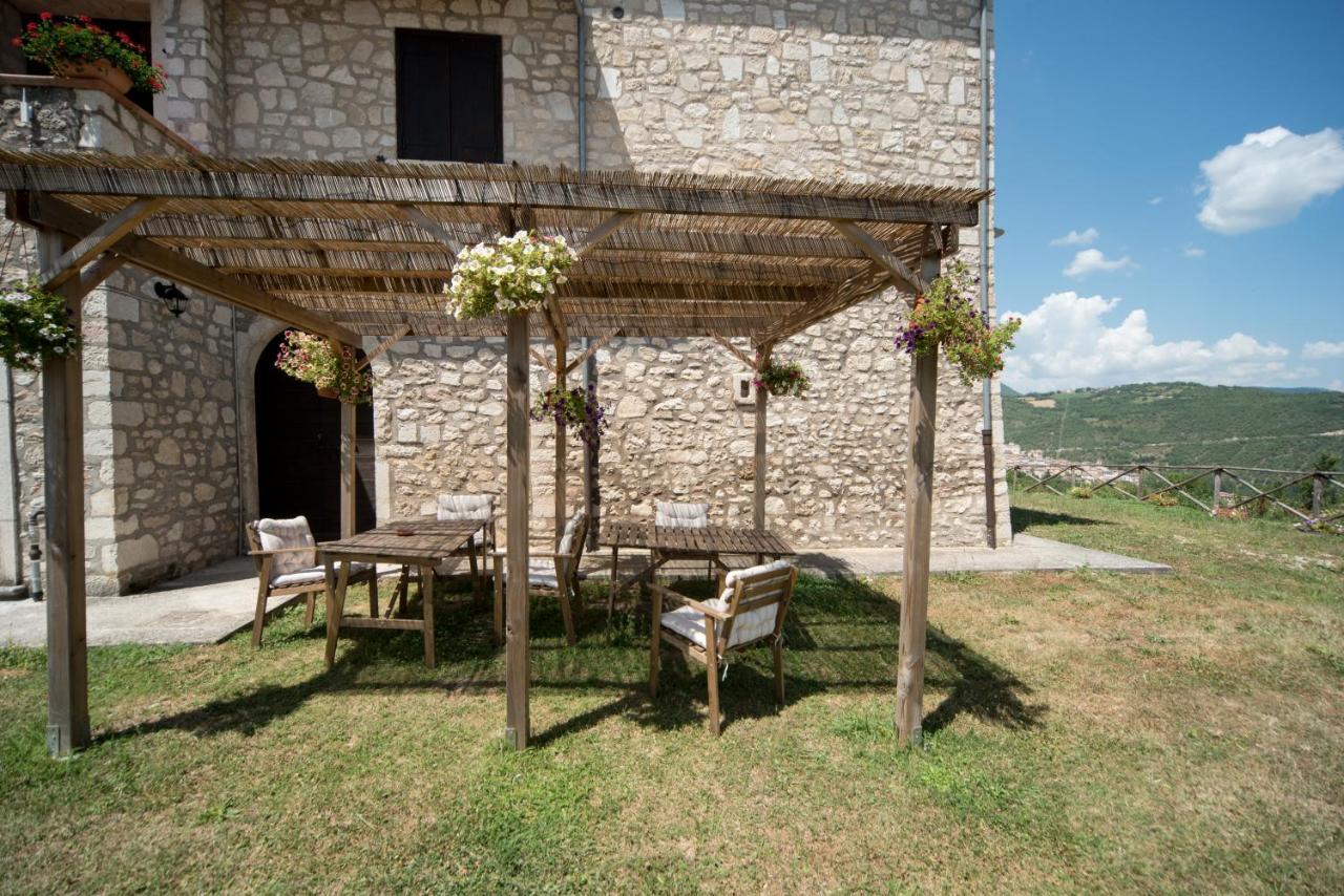 Agriturismo La Commenda-Adults Only Cascia Exterior photo