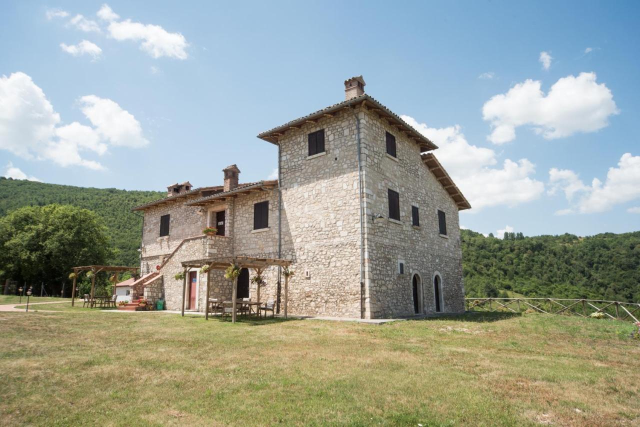 Agriturismo La Commenda-Adults Only Cascia Exterior photo